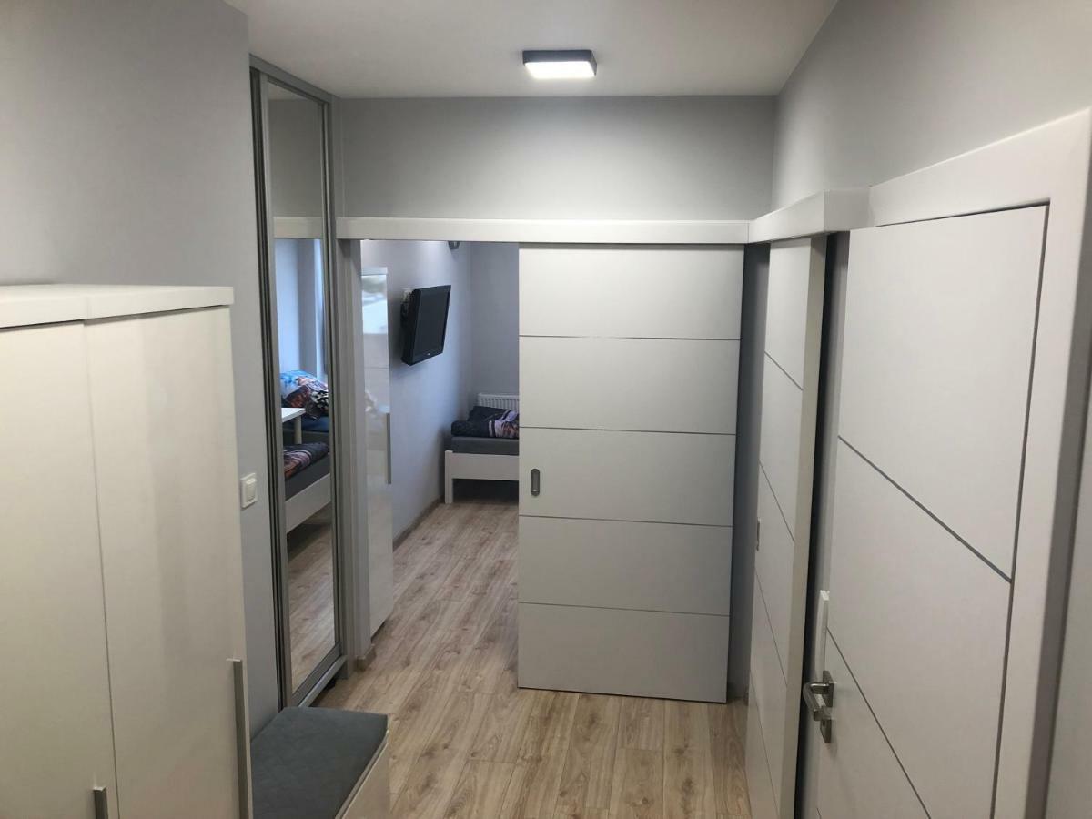 Klimatyzowany Apartament Roma Z Garazem Podziemnym Kielce Bagian luar foto