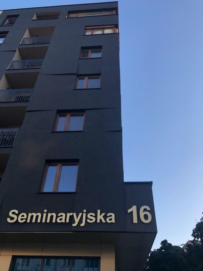 Klimatyzowany Apartament Roma Z Garazem Podziemnym Kielce Bagian luar foto