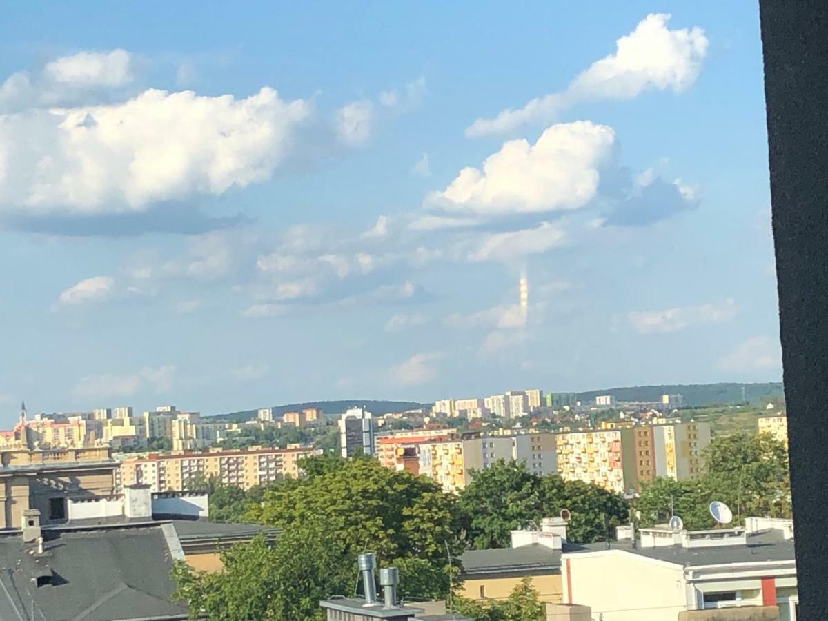 Klimatyzowany Apartament Roma Z Garazem Podziemnym Kielce Bagian luar foto